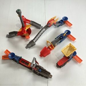 Hot Wheels Colossal Stunt World Trick Tracks Set 2009 Missing Cars And Tracks